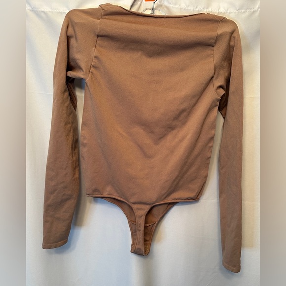 SKIMS Long Sleeve Scoop THIS IS SOLD - Picture 7 of 8